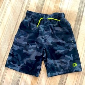 Gap sure fit kids shorts size m